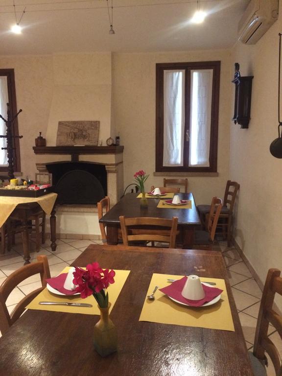 Agriturismo Loghino Caselle San Giorgio di Mantova Exteriör bild